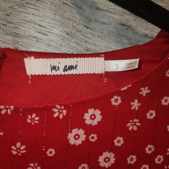 Mi Ami Small Red/white/Shimmer Sheer Overlay & Sleeves Ruffle - Picture 6 of 6